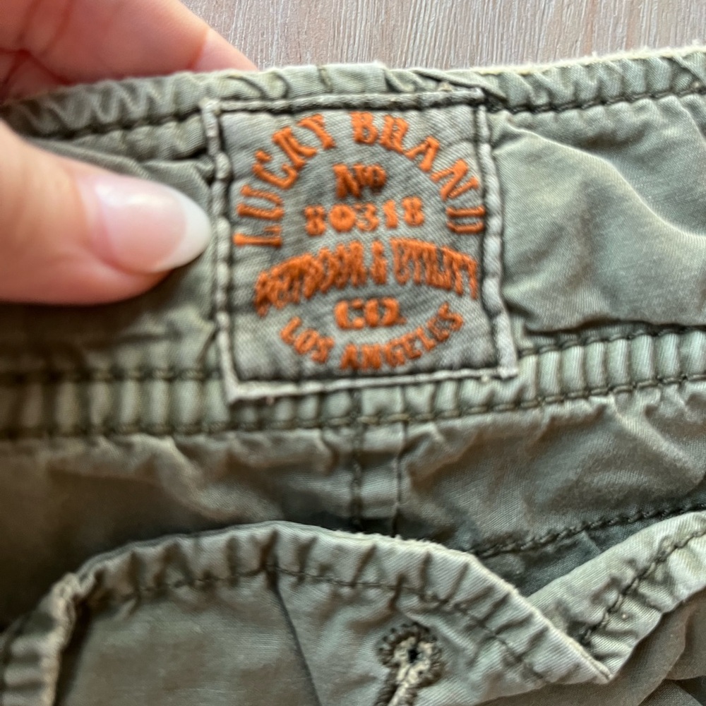 Lucky Brand Men’s Cargo Shorts - Picture 5 of 5
